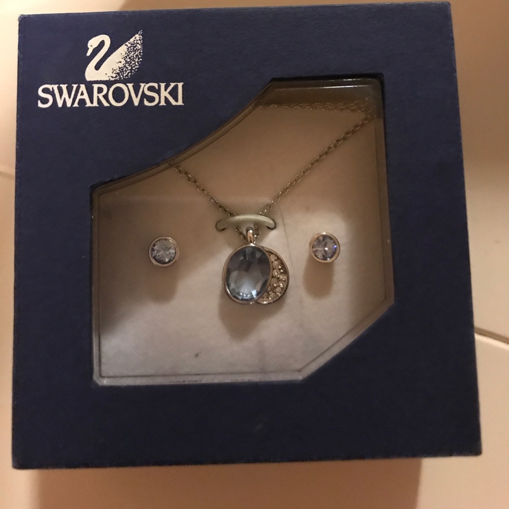 Swarovski earrings and necklace set